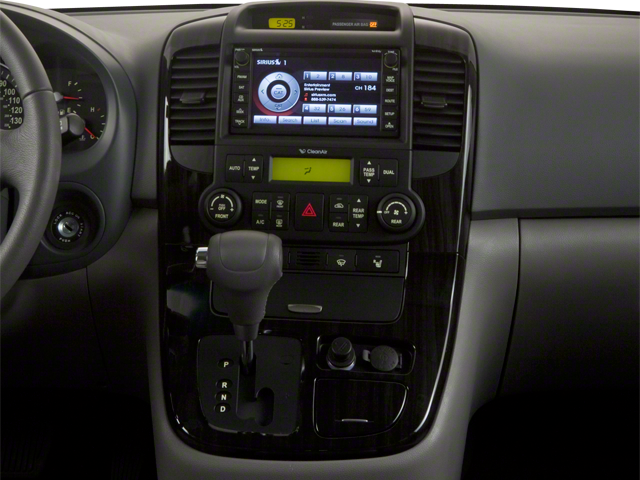 2011 Kia Sedona LX