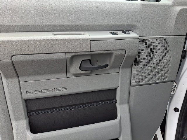 2023 Ford E-450SD Base DRW