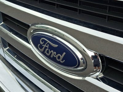 2023 Ford E-450SD Base DRW