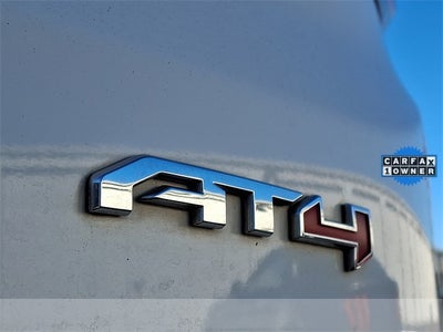 2022 GMC Acadia AT4