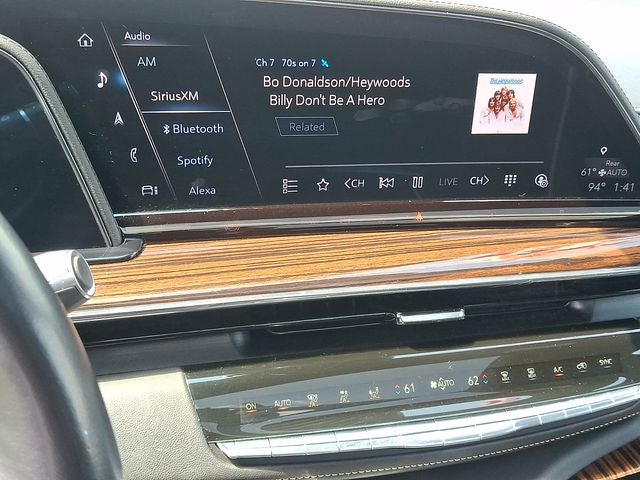 2023 Cadillac Escalade ESV Premium