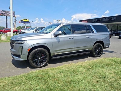 2023 Cadillac Escalade ESV Premium