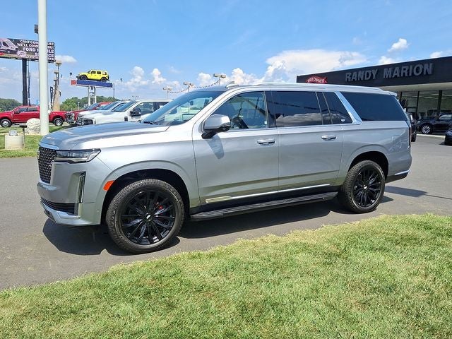 2023 Cadillac Escalade ESV Premium