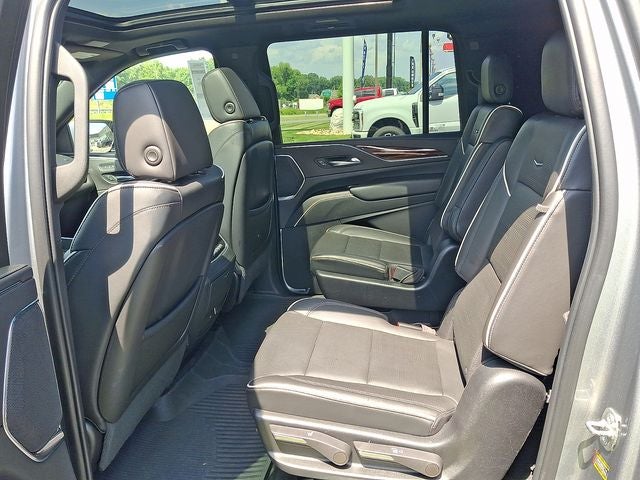 2023 Cadillac Escalade ESV Premium