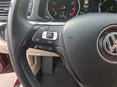 2018 Volkswagen Passat 2.0T SE