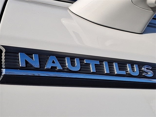 2021 Lincoln Nautilus Reserve