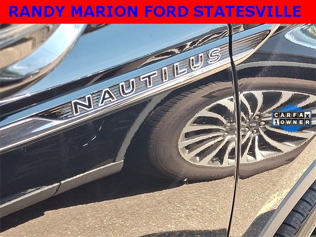 2019 Lincoln Nautilus Black Label