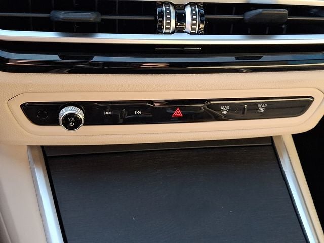 2024 BMW 3 Series 330i
