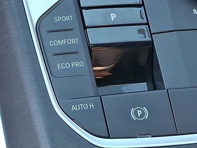 2024 BMW 3 Series 330i