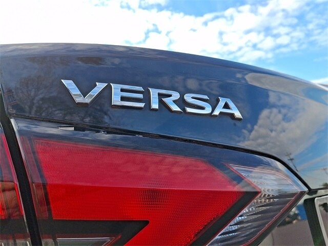 2021 Nissan Versa 1.6 SV