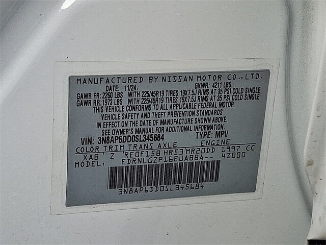 2025 Nissan Kicks SR