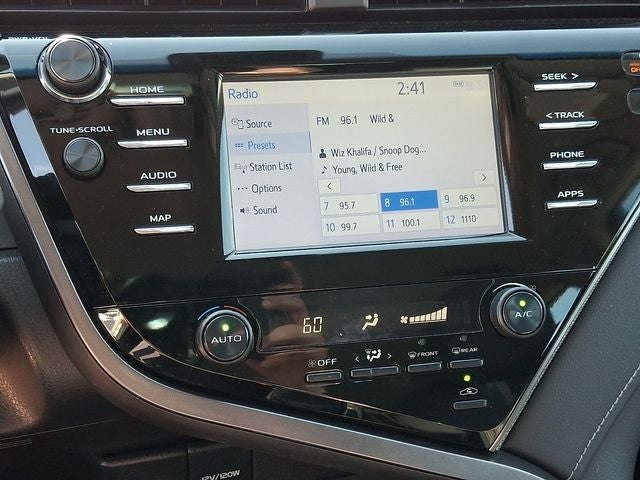 2019 Toyota Camry SE