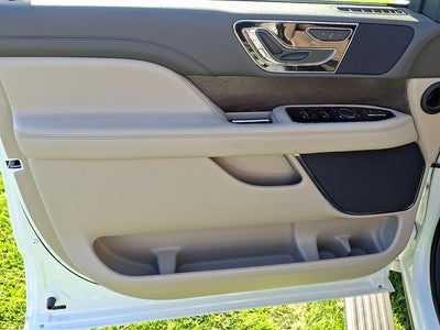 2024 Lincoln Navigator Premiere