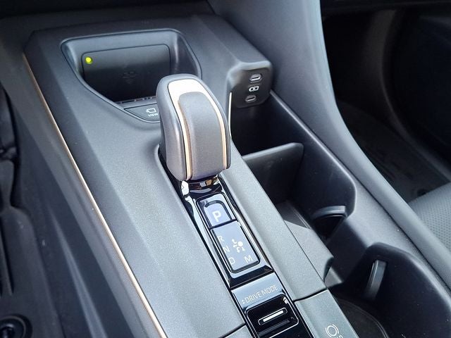 2023 Toyota Crown Platinum