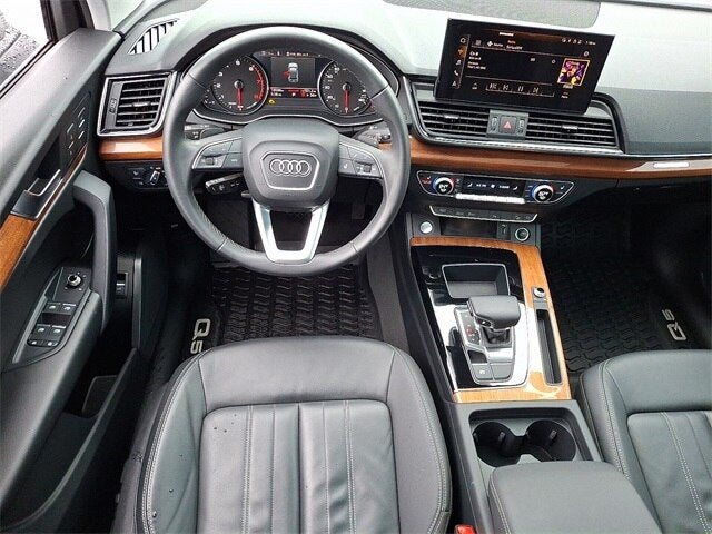 2023 Audi Q5 45 S line Premium quattro