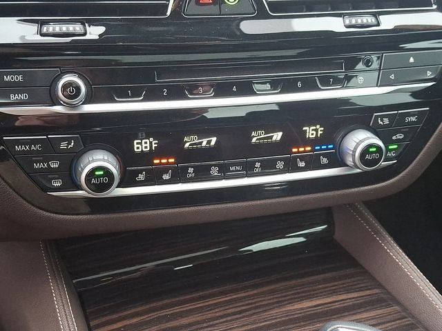 2019 BMW 5 Series 540i