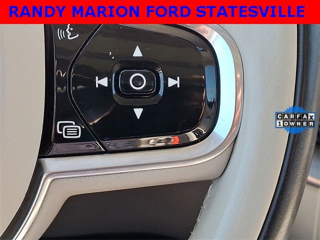 2023 Volvo XC60 B6 Ultimate Bright Theme