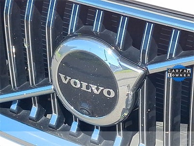 2023 Volvo XC60 B6 Ultimate Bright Theme