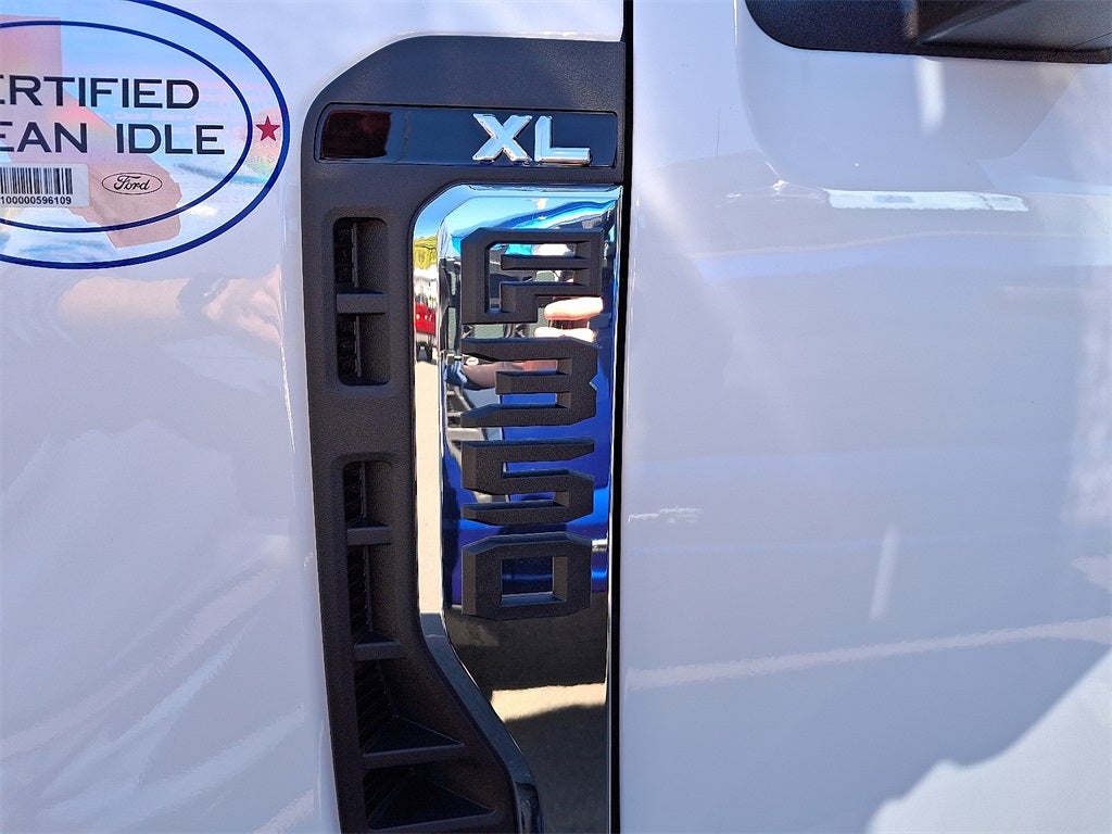 2026 Ford F-350SD XL DRW