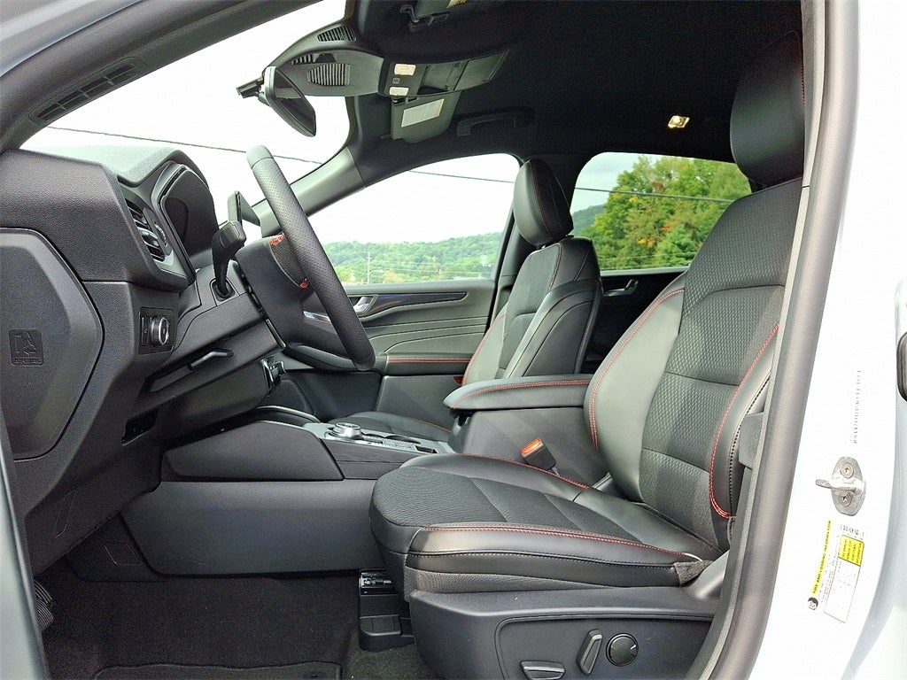 2025 Ford Escape ST-Line Elite