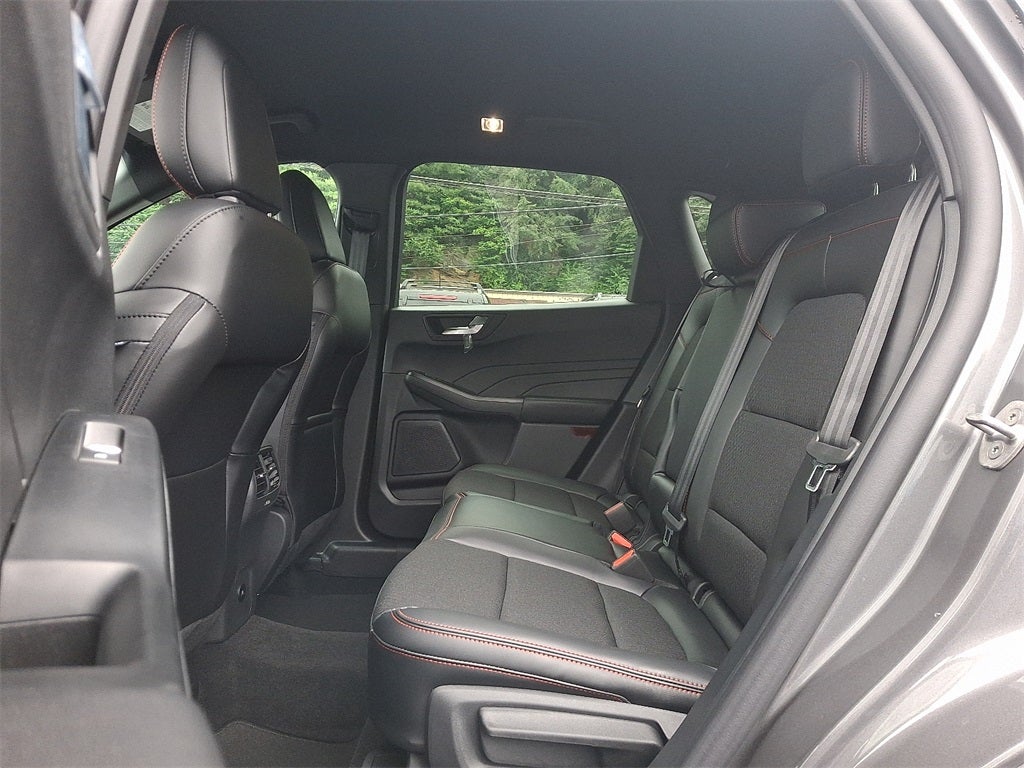 2025 Ford Escape ST-Line Elite