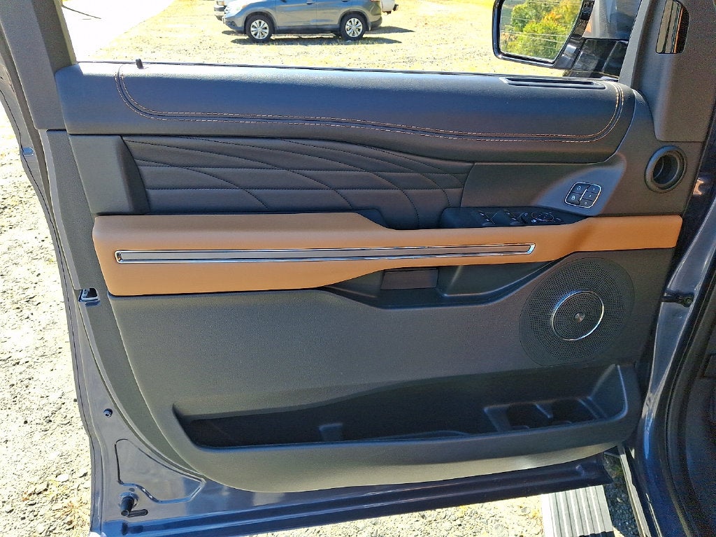 2022 Ford Expedition Max Platinum