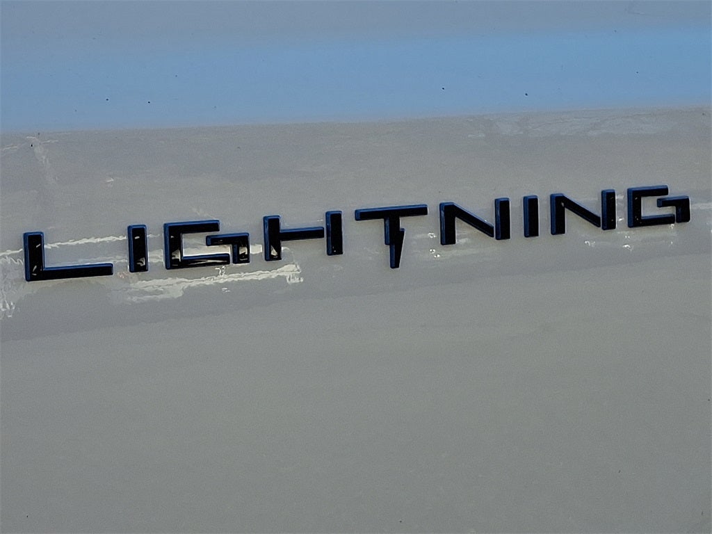 2025 Ford F-150 Lightning Flash
