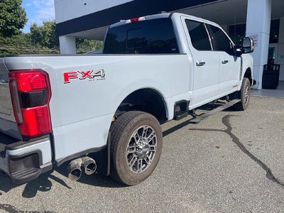 2024 Ford F-350SD Platinum