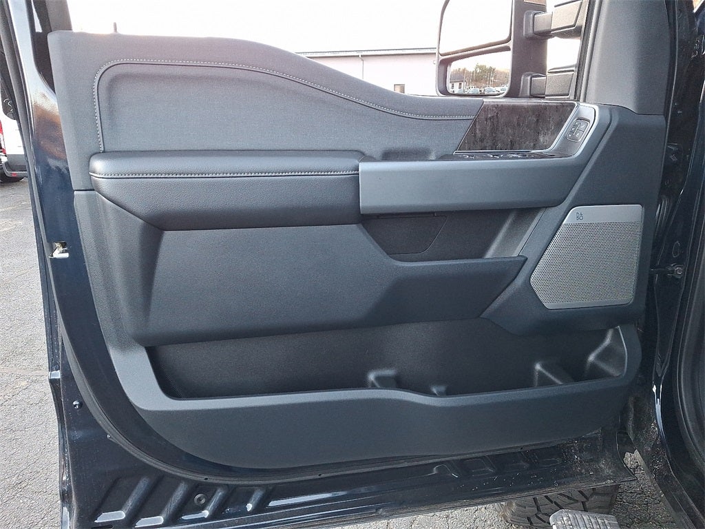 2024 Ford F-350SD Lariat