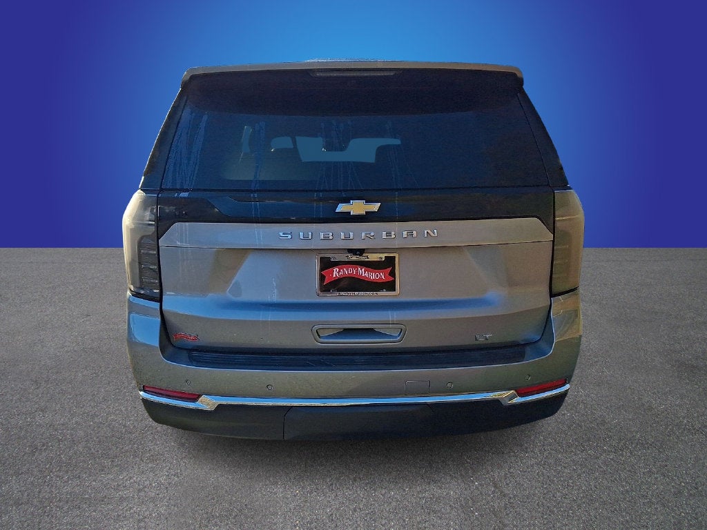 2025 Chevrolet Suburban LT