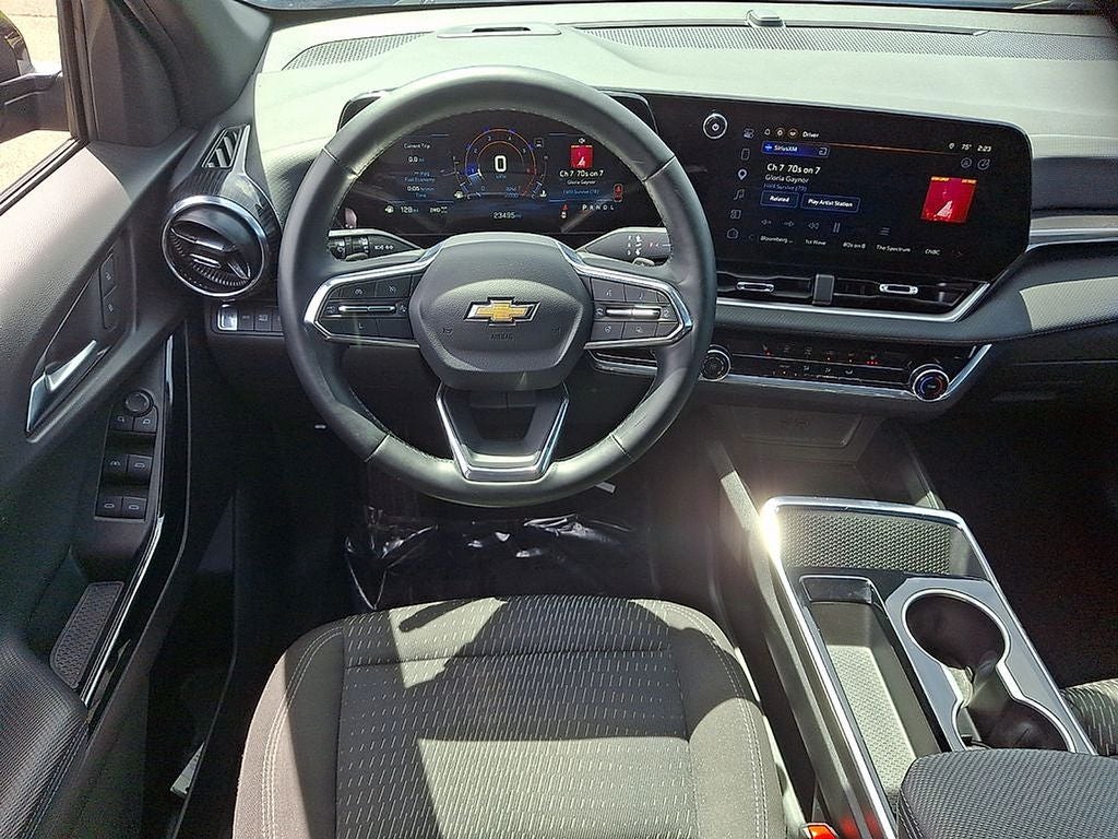 2025 Chevrolet Equinox LT - Photo 11