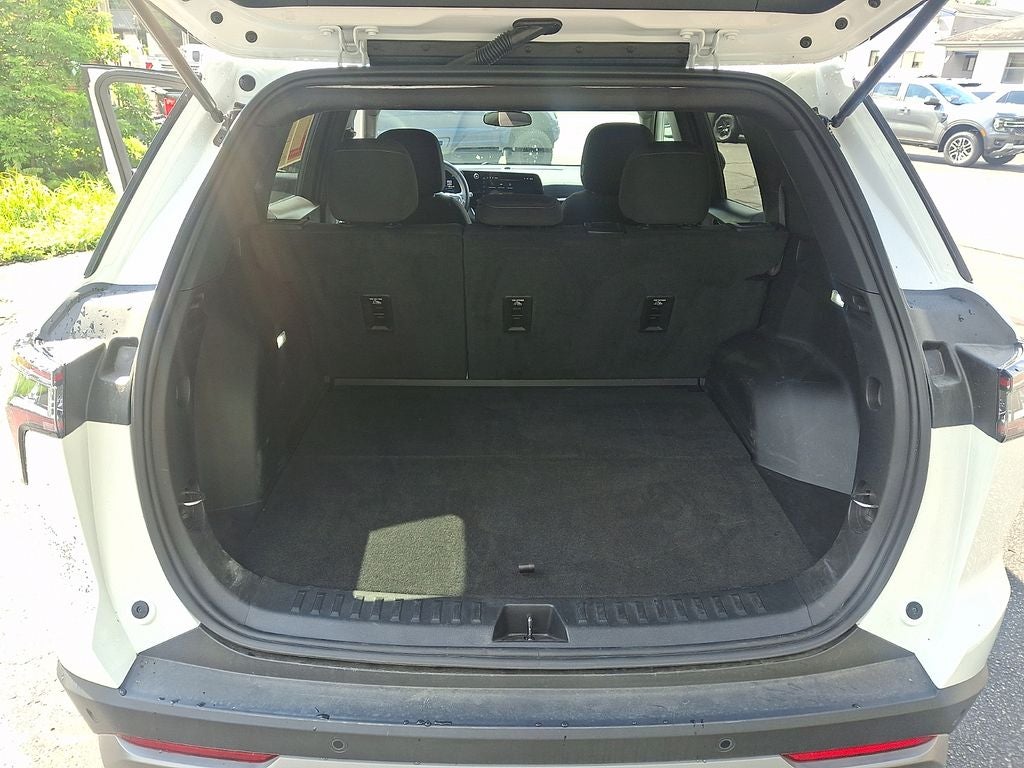 2025 Chevrolet Equinox LT - Photo 29