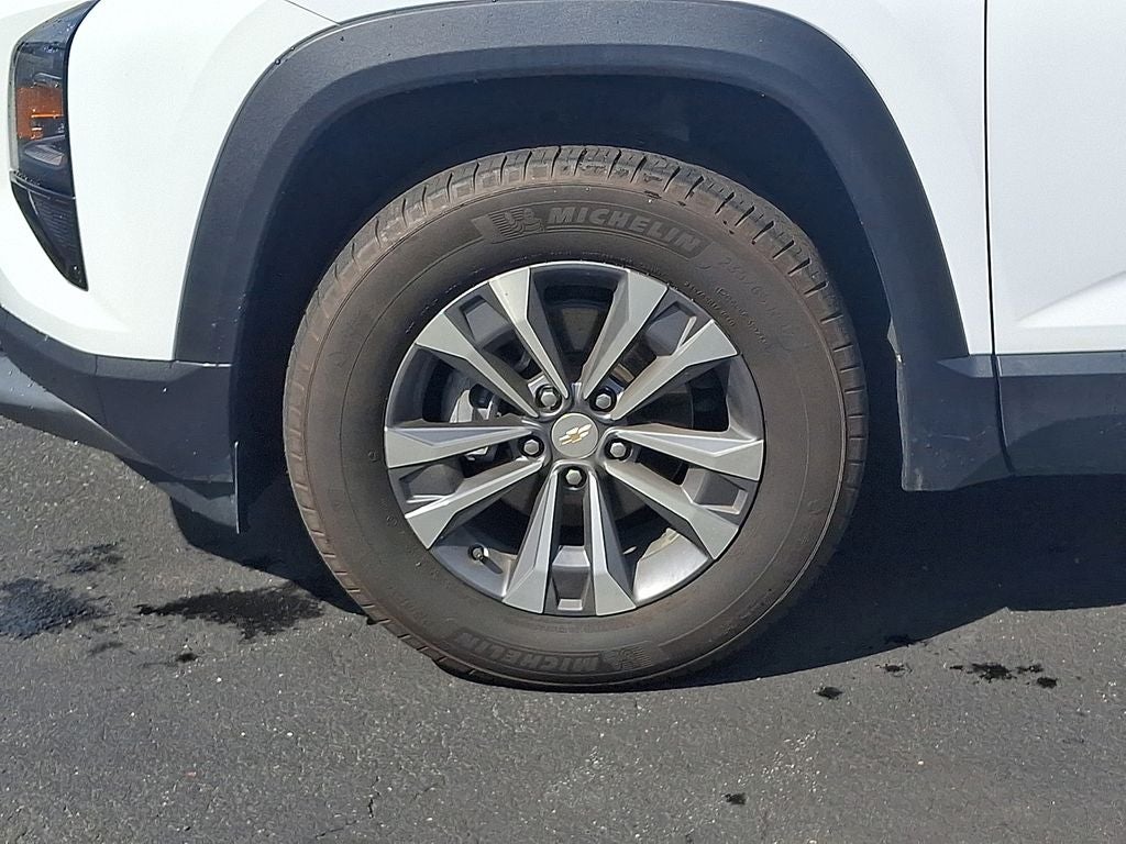 2025 Chevrolet Equinox LT - Photo 8