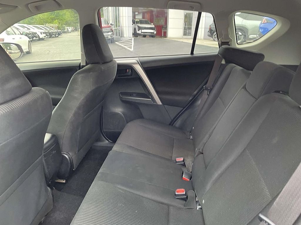 2016 Toyota RAV4 LE
