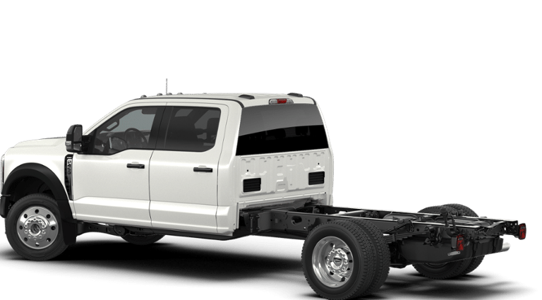 2026 Ford Chassis Cab F-450® LARIAT®