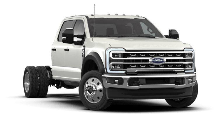 2026 Ford Chassis Cab F-450® LARIAT®