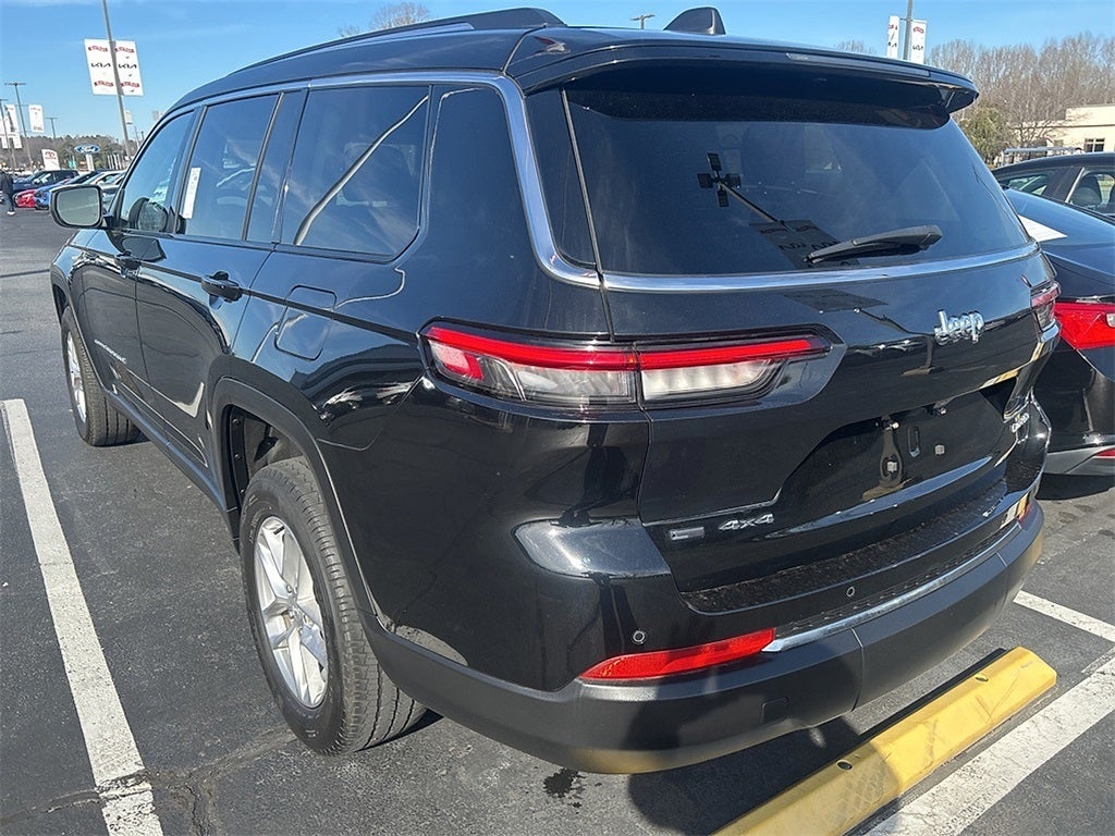 2022 Jeep Grand Cherokee L Laredo 4x4