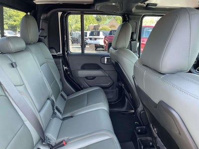 2025 Jeep Gladiator Mojave X