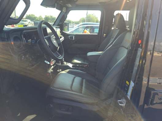 2025 Jeep Gladiator Mojave X