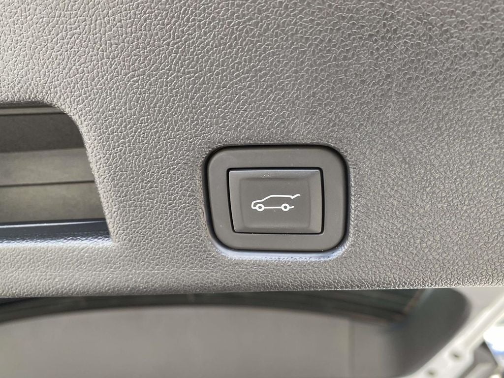 2025 Chevrolet Traverse FWD LT