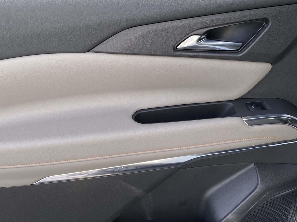 2025 Chevrolet Traverse FWD LT