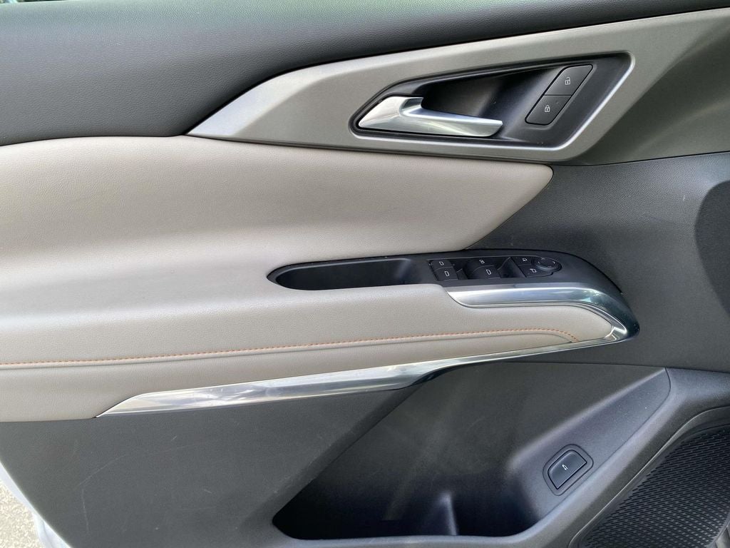 2025 Chevrolet Traverse FWD LT