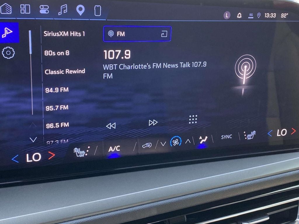 2025 Chevrolet Traverse FWD LT