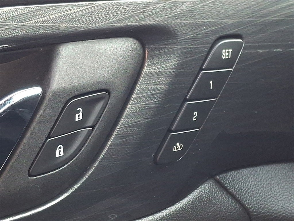 2023 Chevrolet Traverse AWD High Country