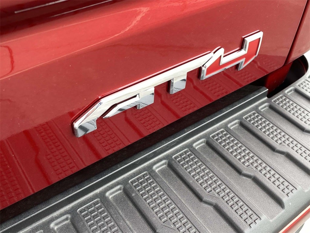 2026 GMC Sierra 1500 Crew Cab, Short Bed, AT4, 4WD