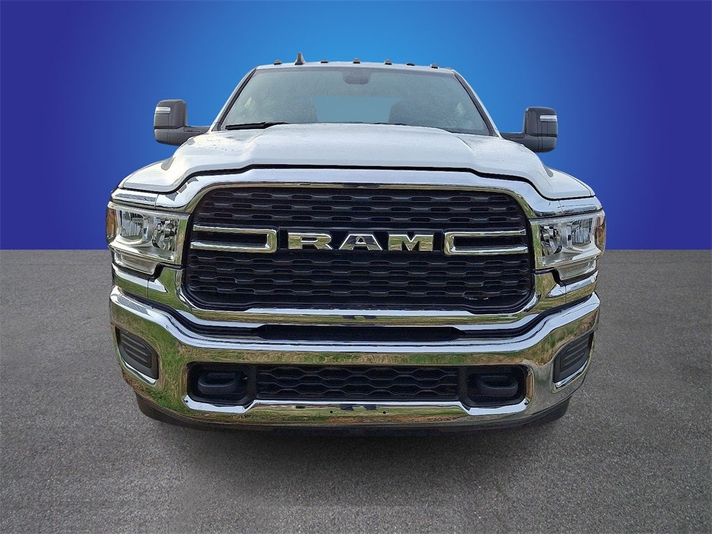 2024 RAM 3500 Big Horn Crew Cab 4x4 8' Box