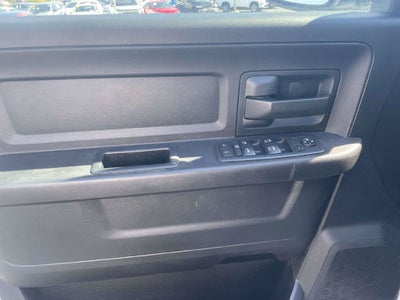 2018 RAM 2500 Tradesman Crew Cab 4x4 6'4' Box
