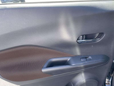 2019 Nissan Kicks SR