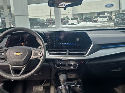 2025 Chevrolet Trax FWD LT