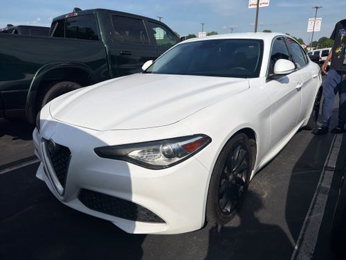 2017 Alfa Romeo Giulia Base